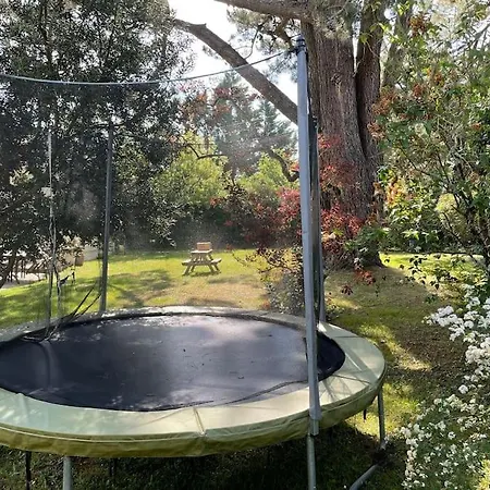 Villa Maison Familiale-jardin & Piscine Chauffee-600m *