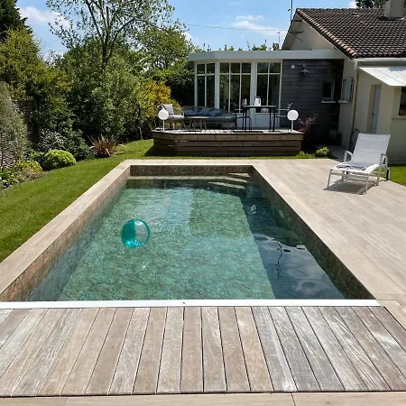 Villa Maison Familiale- Jardin & Piscine-600m
