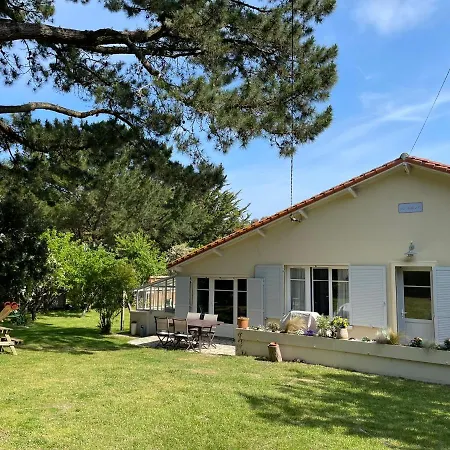 Maison Familiale-jardin & Piscine Chauffee-600m Villa *